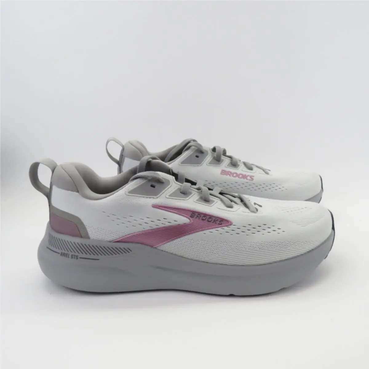 Brooks shoes - Gray 3