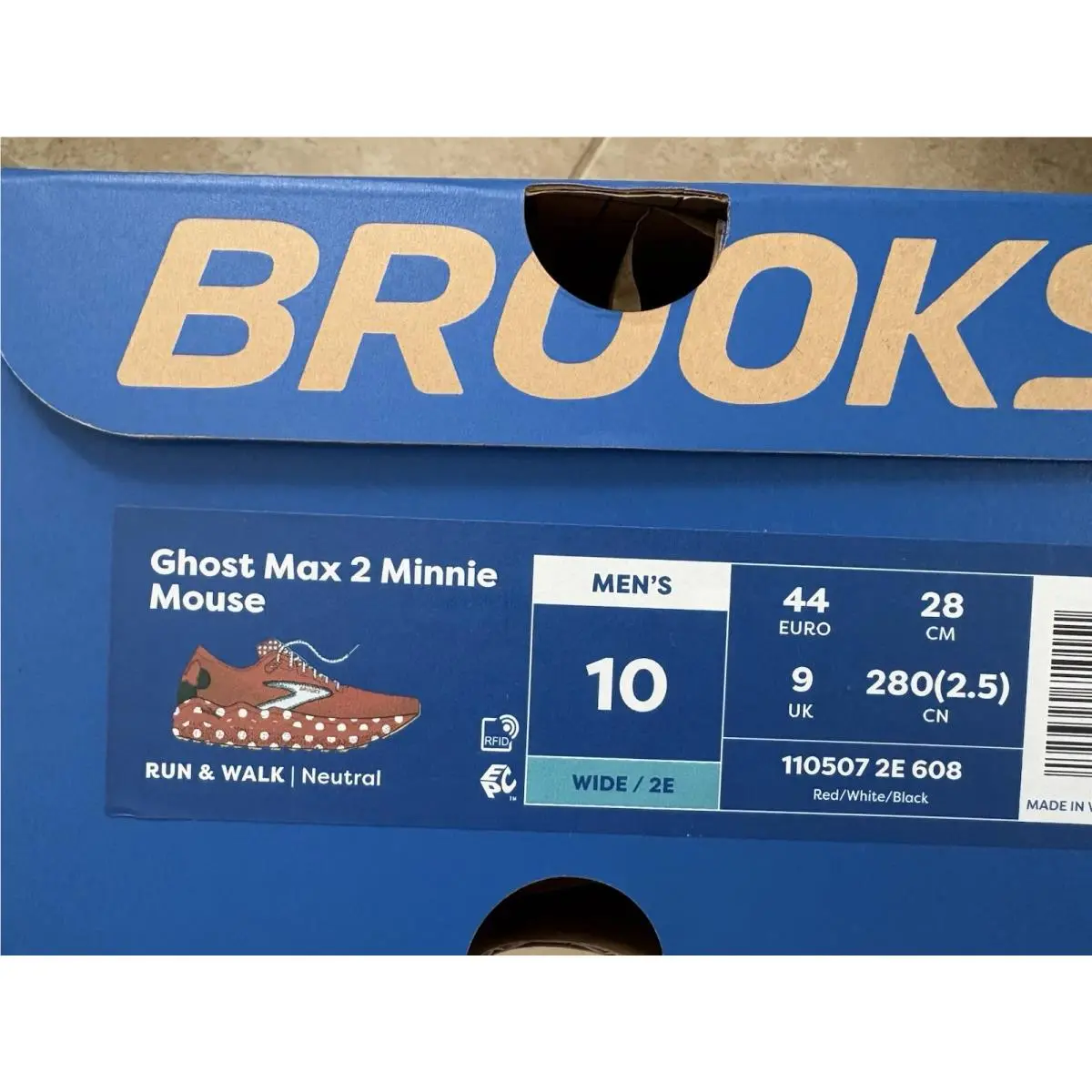 Brooks shoes - Disney Minnie Mouse Ghost Max - Red 9
