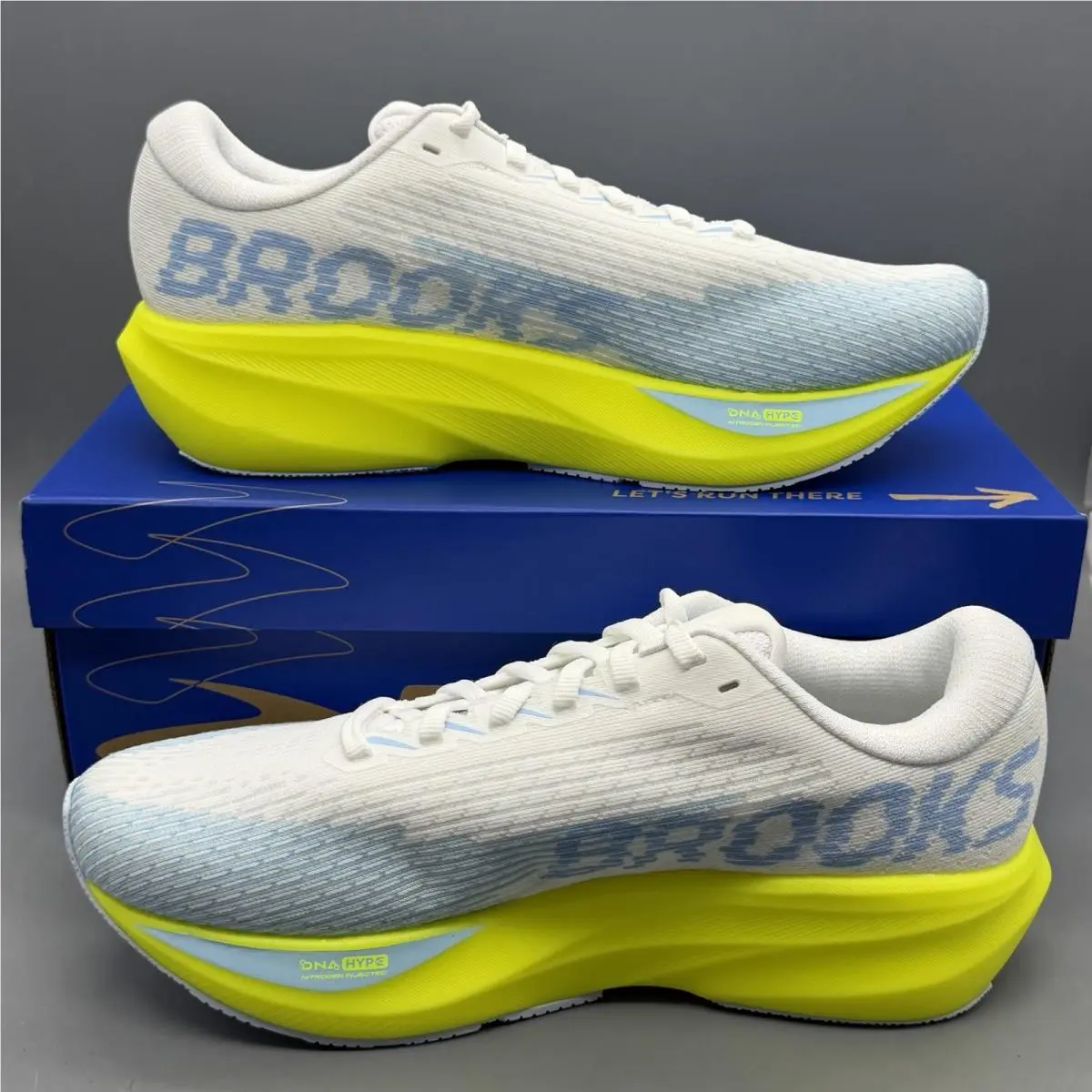 Brooks shoes - Brooks Ghost Amp - Ghost Amp - 1204861B130 - White (UPC: 0195394901306) 1