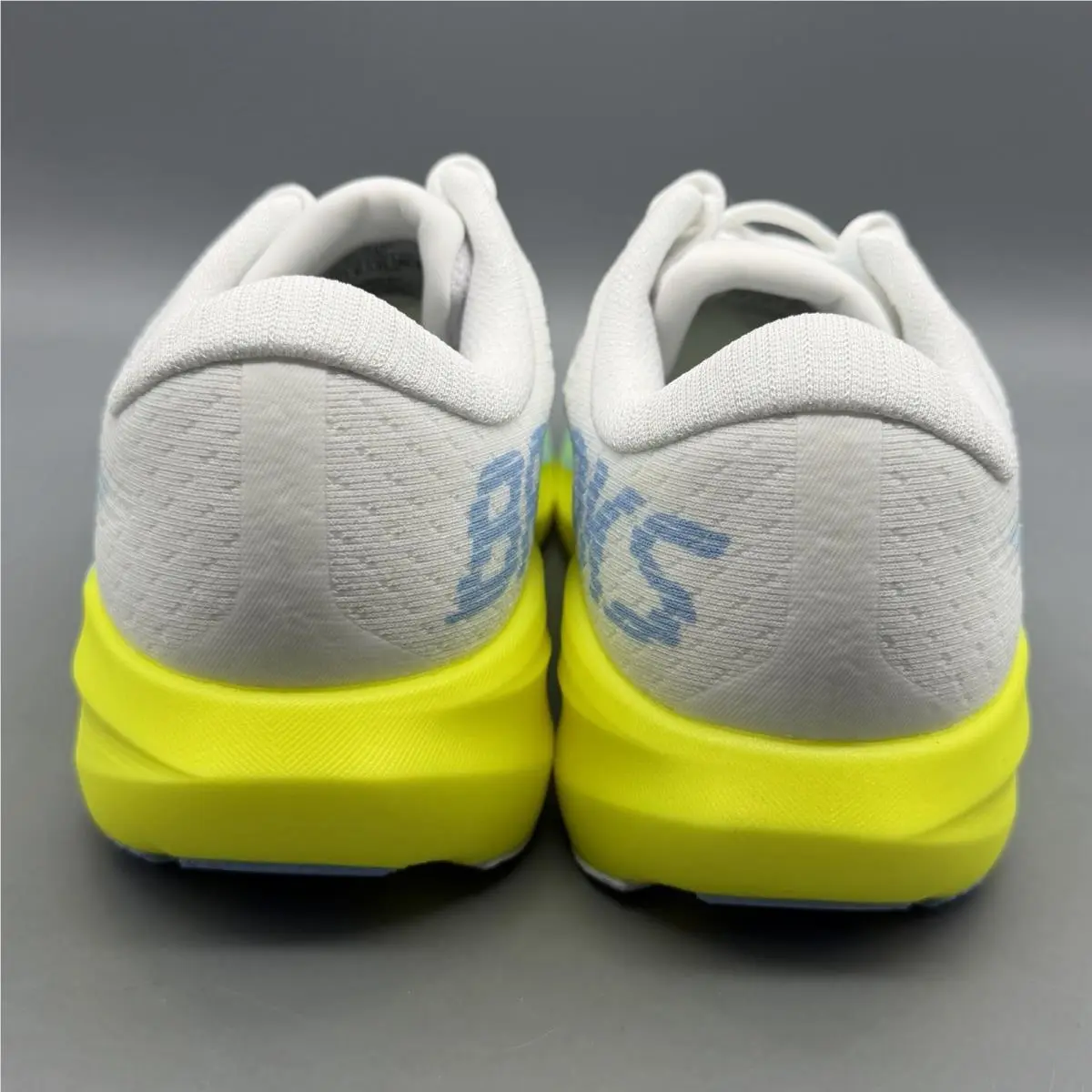 Brooks shoes - Brooks Ghost Amp - Ghost Amp - 1204861B130 - White (UPC: 0195394901306) 2