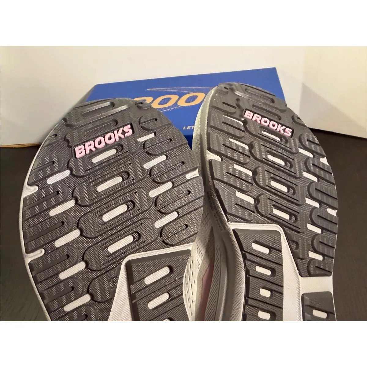 Brooks shoes - Brooks Ariel - Ariel - Grey, Pink 12