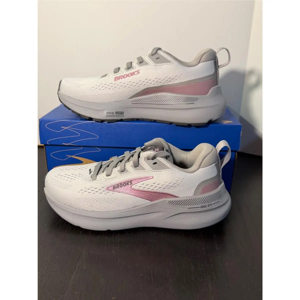 Brooks shoes - Brooks Ariel - Ariel - Grey, Pink 4