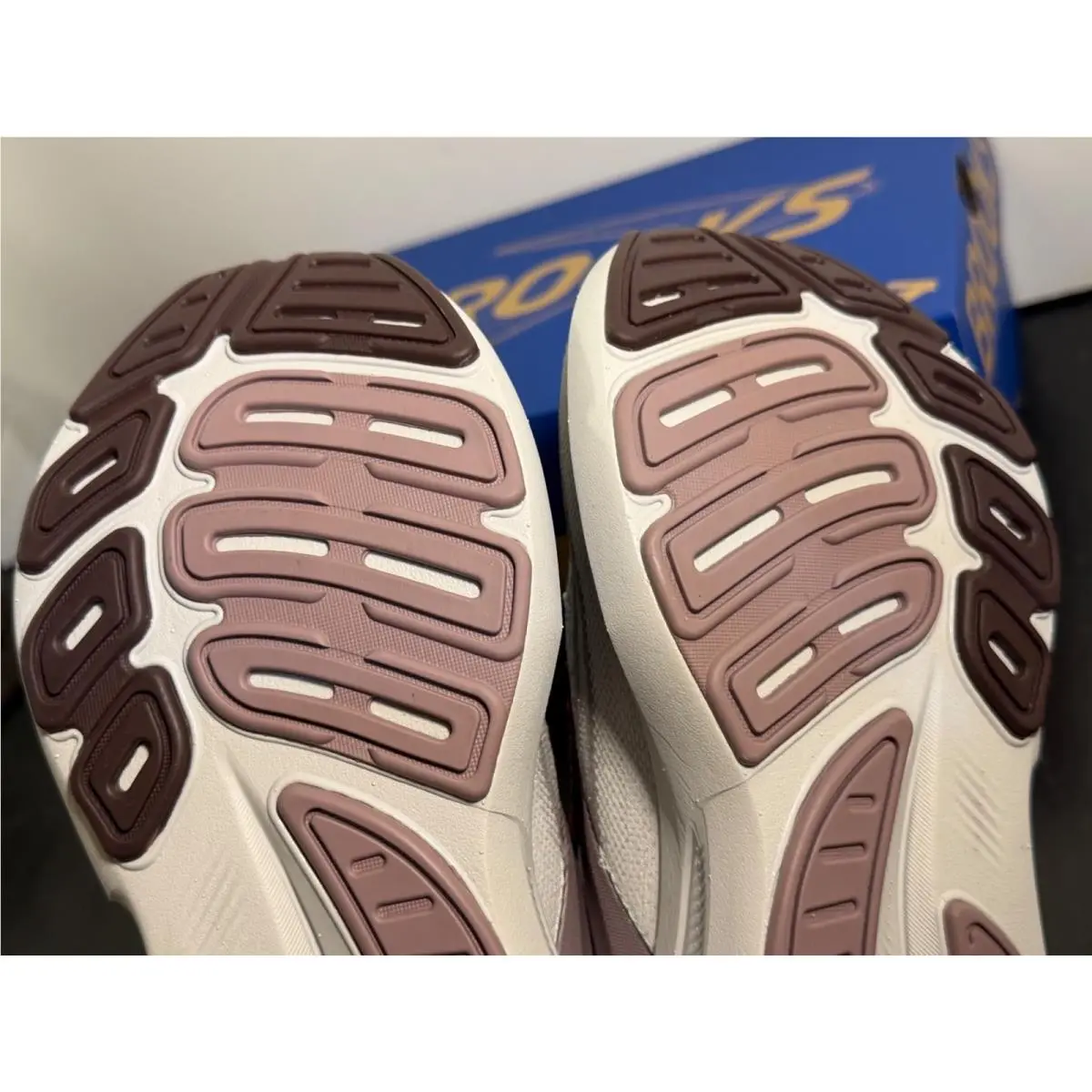 Brooks shoes - Brooks Revel - Revel - White, Purple, Pink 13