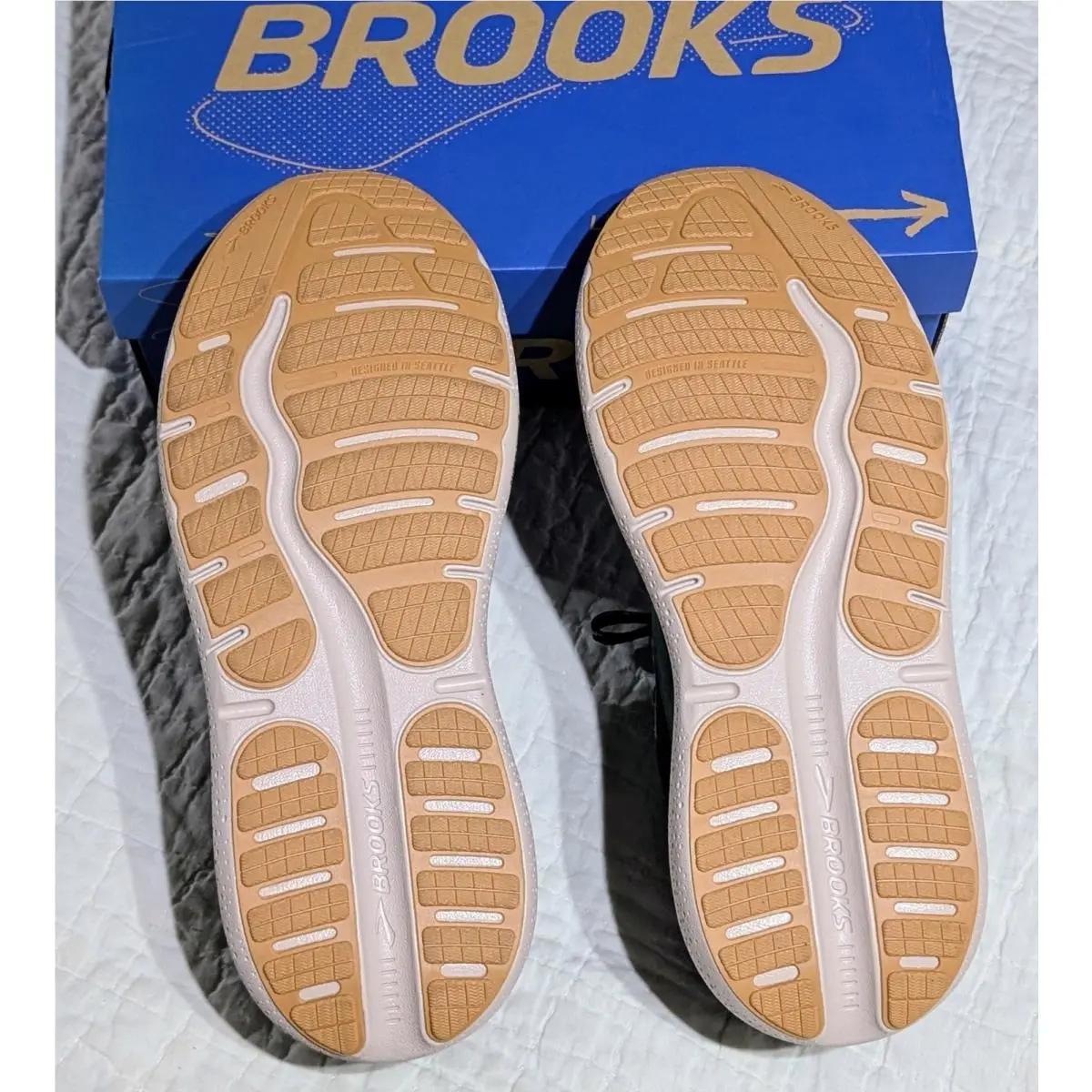 Brooks shoes - Ghost Max 2 - Ghost Max - 110431 1D 324 - Green, Pine Grove/North Atlantic/Grey 9