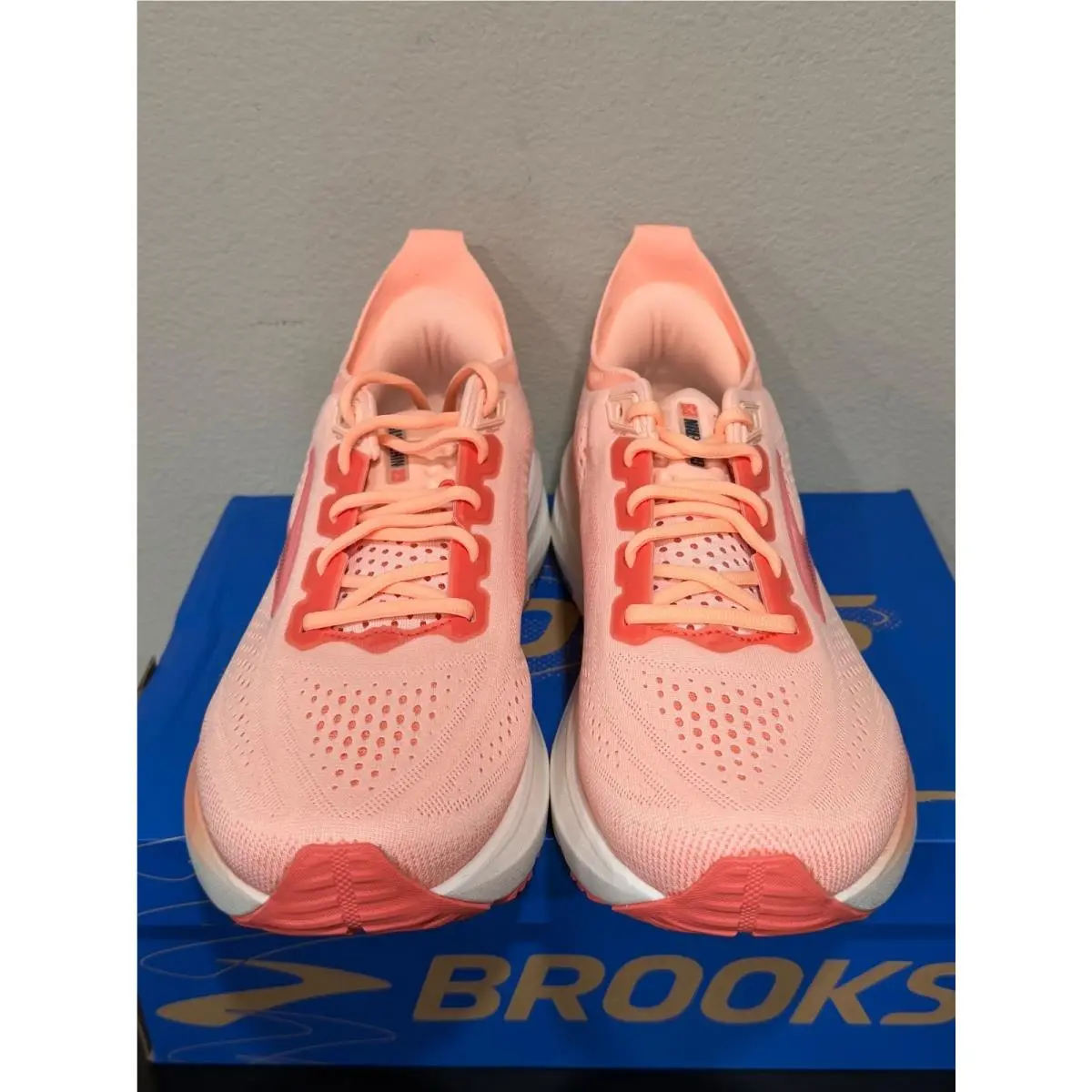 Brooks shoes - Orange 1