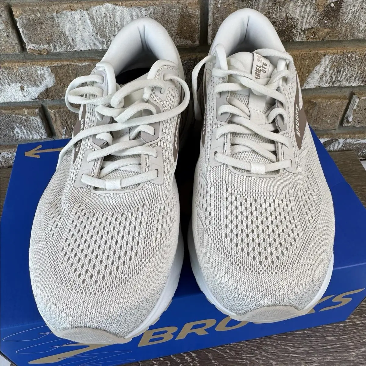 Brooks shoes - Brooks Ariel GTS 24 - Ariel GTS - 1204142E135 - Coconut/Chateau/Portabella 2