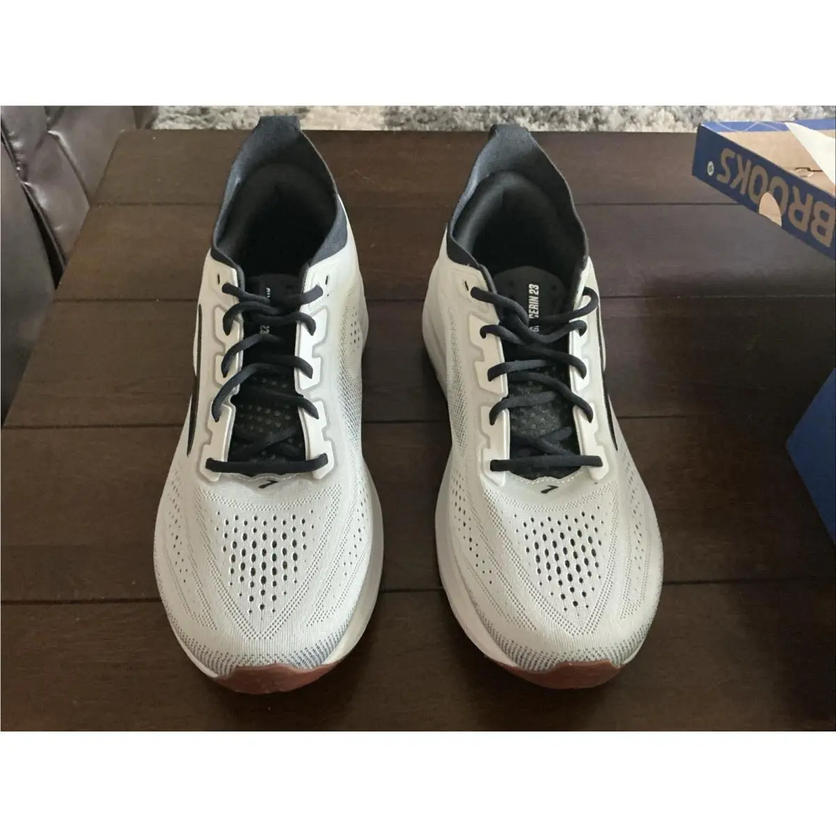 Brooks shoes - Glycerin 23 - Glycerin - 110476187 - White/Black Biscuit (UPC: 195394830064) 2