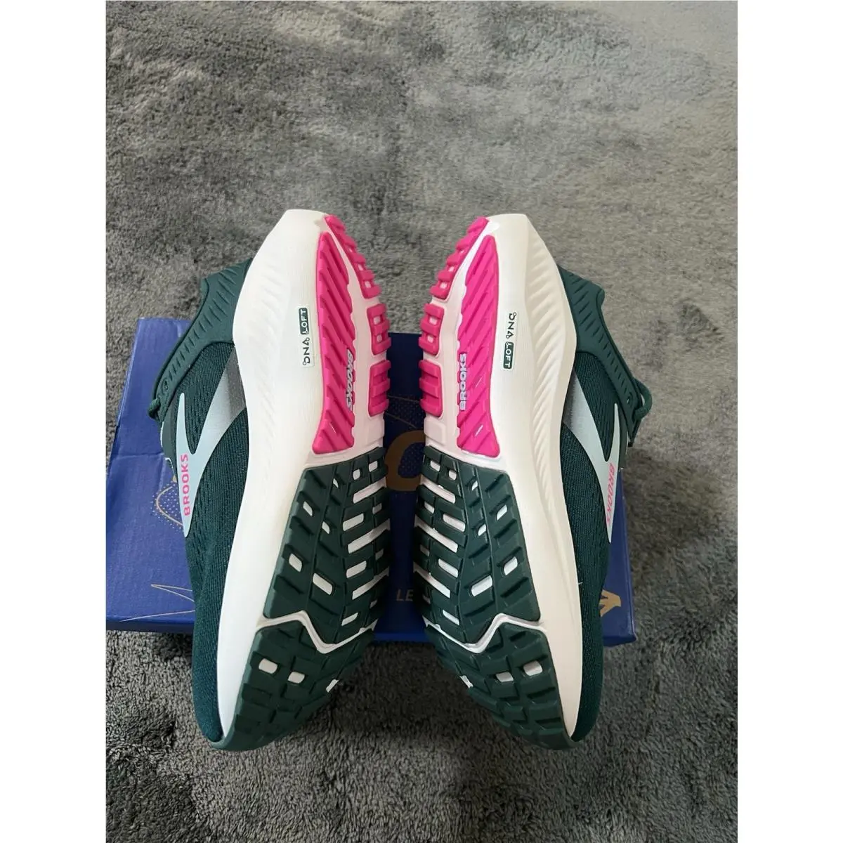 Brooks shoes - Brooks Anthem 8 - Anthem - Pink 3