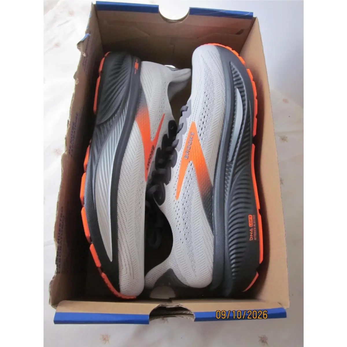 Brooks shoes - Brooks Ghost 17 - Ghost - Oyster Mushroom/Orange Ebony 3