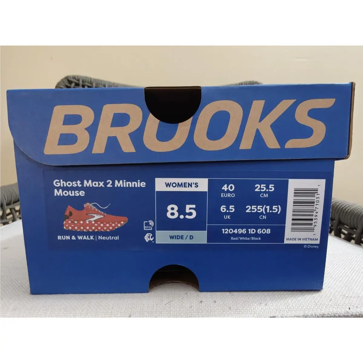 Brooks shoes - Brooks Ghost Max 2 - Ghost Max - Red 1