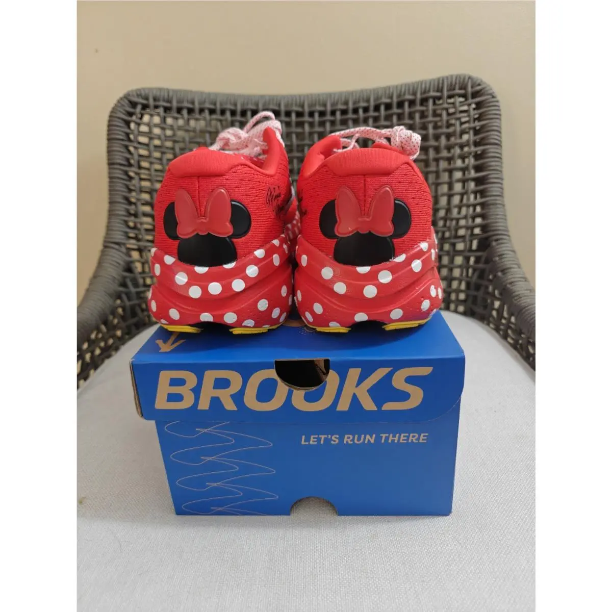 Brooks shoes - Brooks Ghost Max 2 - Ghost Max - Red 6