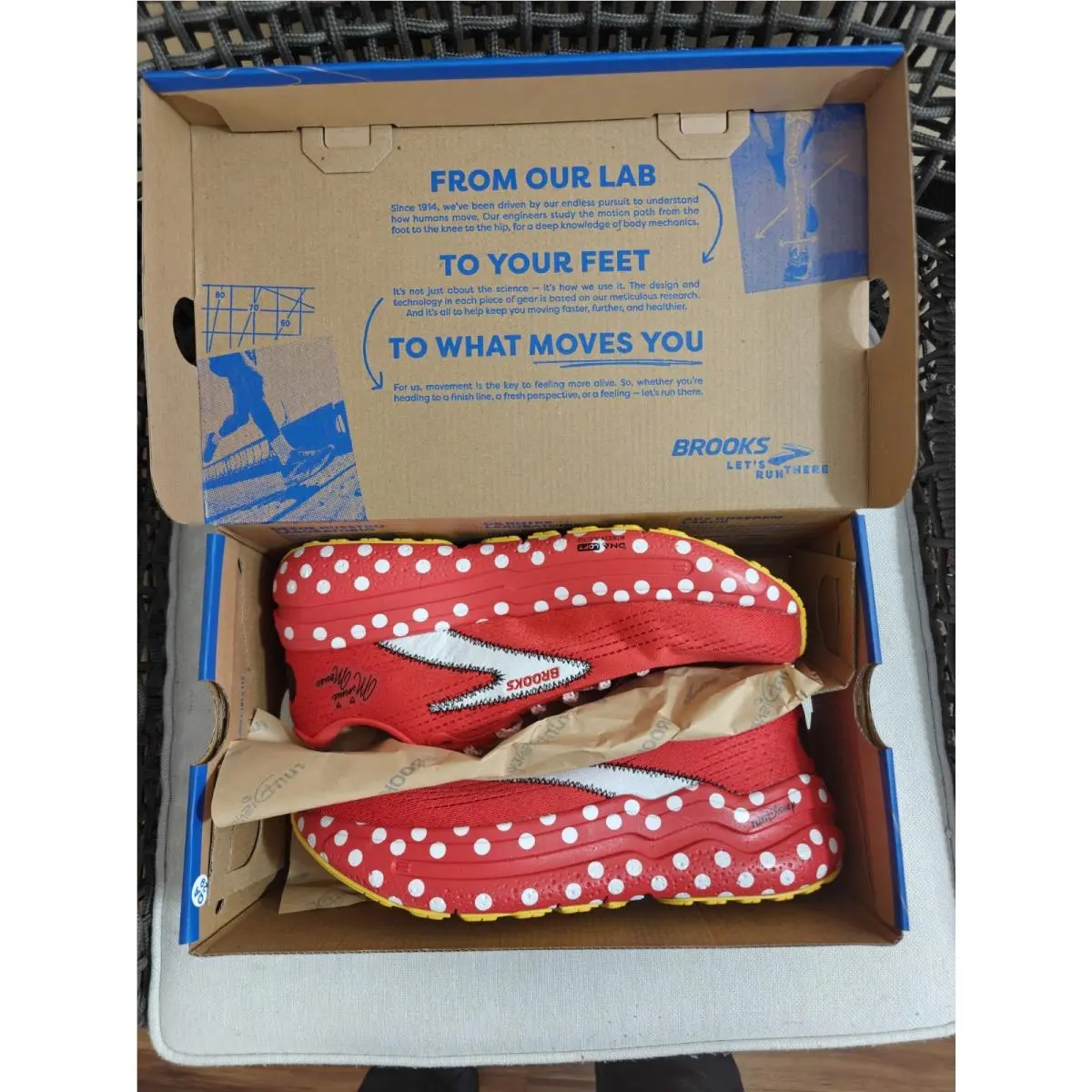 Brooks shoes - Brooks Ghost Max 2 - Ghost Max - Red 2