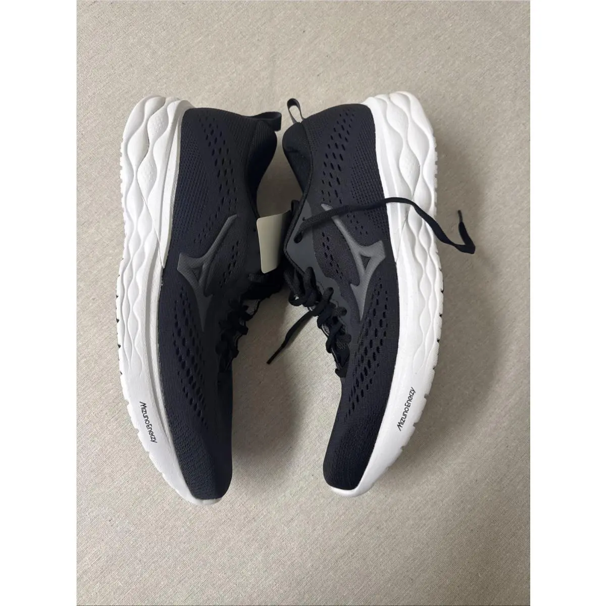 Mizuno shoes - Mizuno Wave Revolt 2 - Wave Revolt - Black 6
