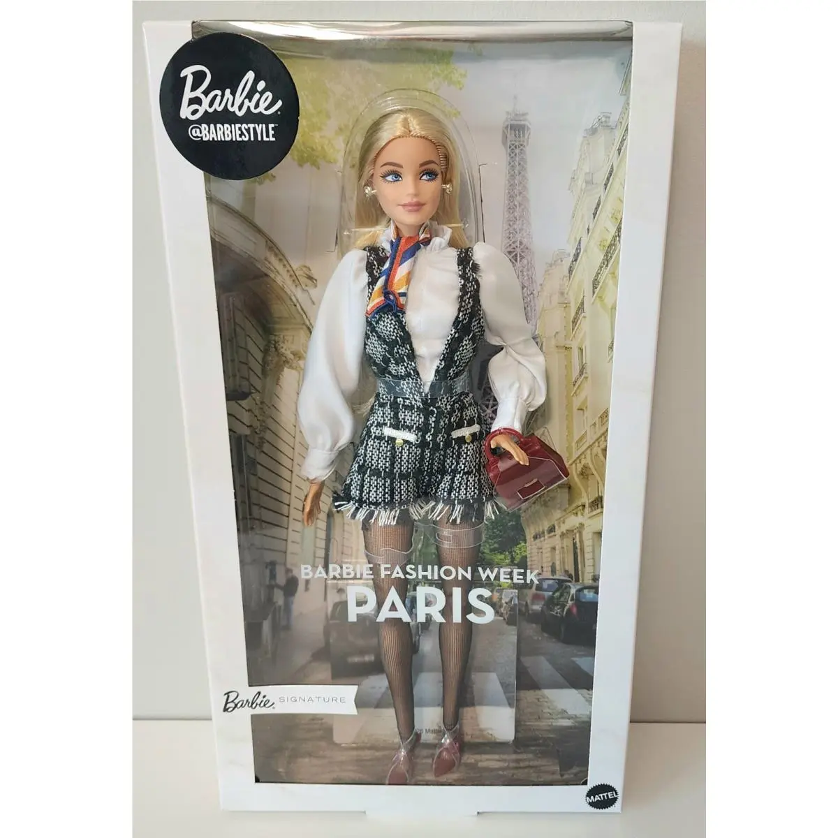 Barbie Signature Barbiestyle Paris Fashion Week Doll JJX30 Mtm Made to Move