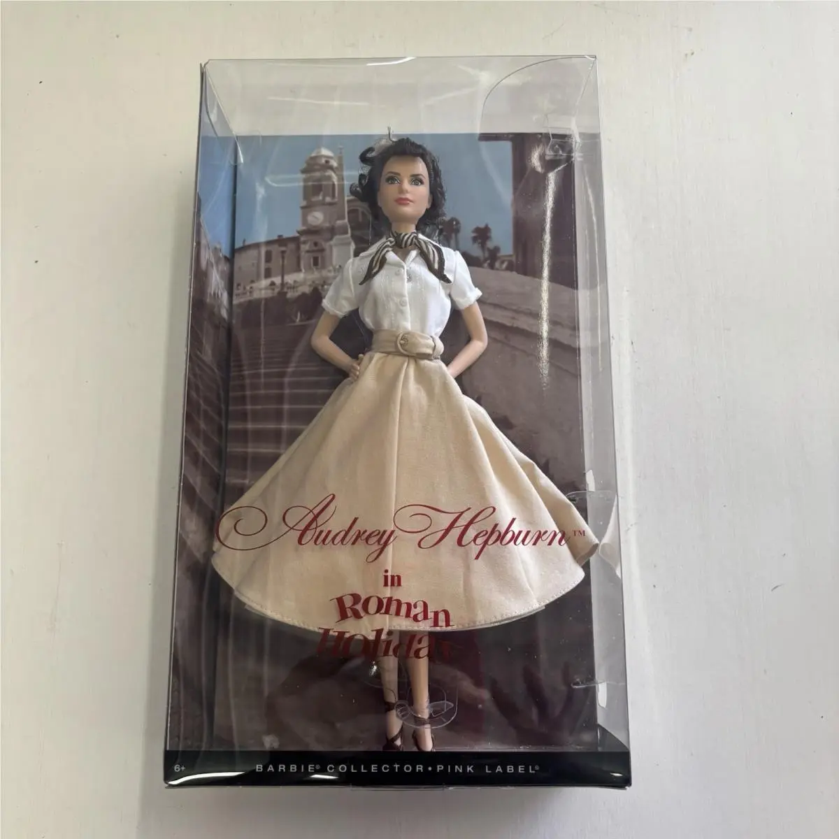Mattel Audrey Hepburn in Roman Holiday Barbie Collector - Pink Label