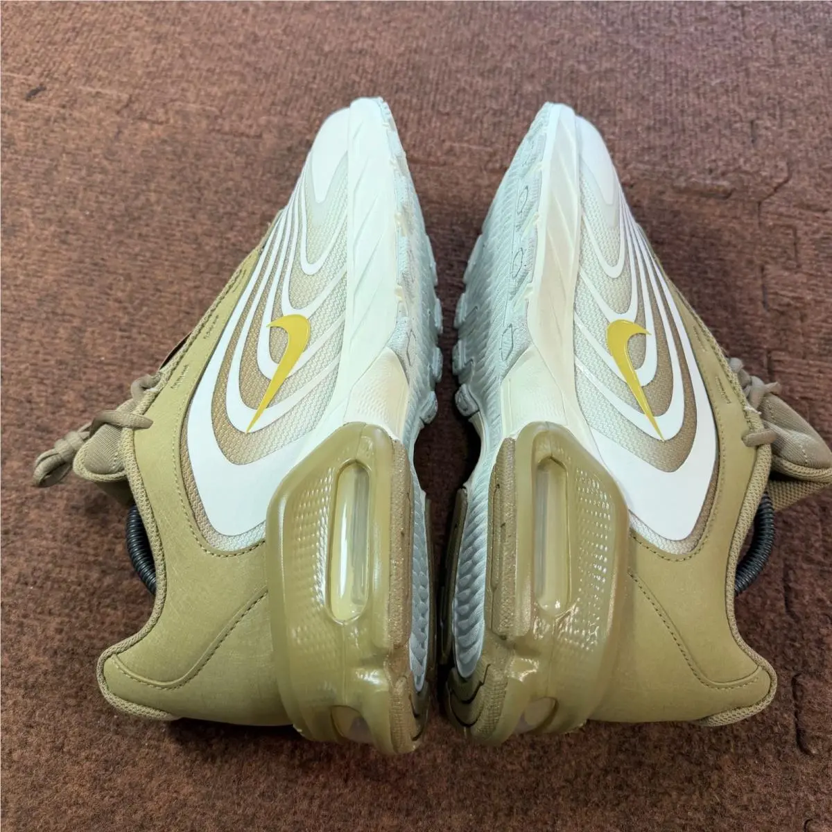 Nike shoes - IR0819-004 - IR0819-004 - Beige 8