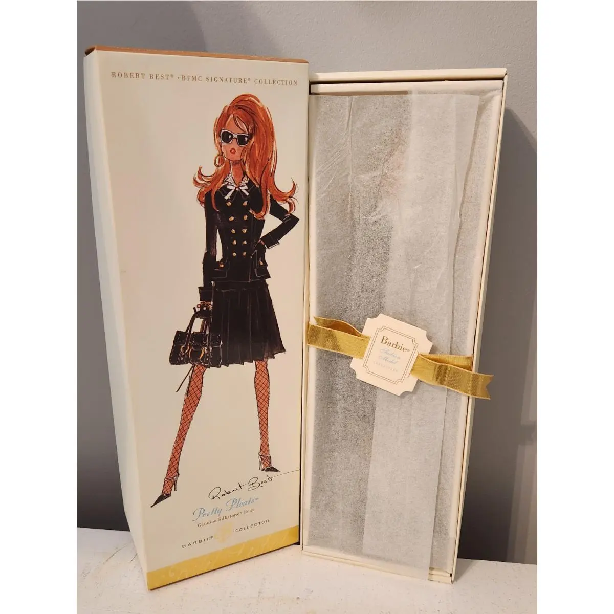 Pretty Pleats Silkstone Barbie- Gold Label J0956 Robert Best Mint