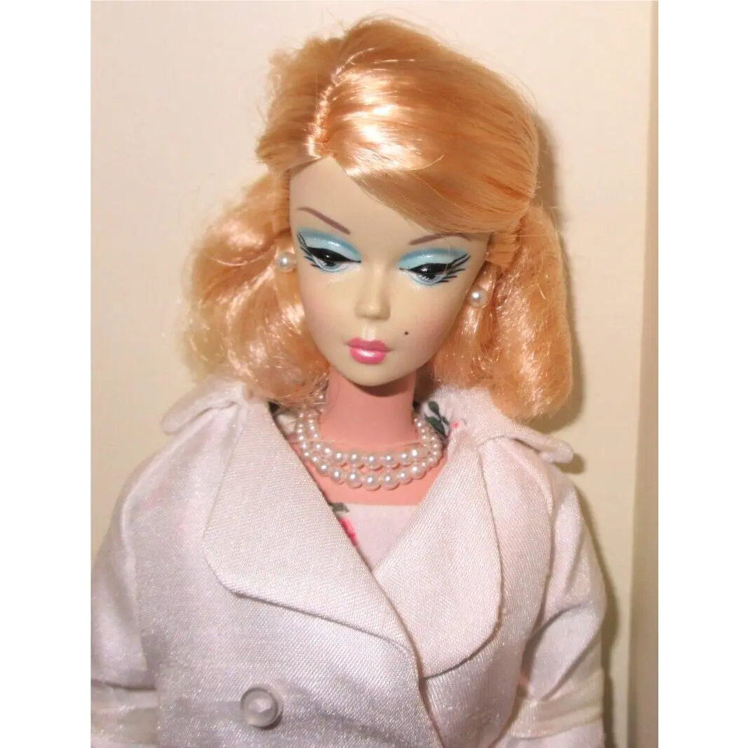 Nrfb Barbie Doll Mattel 2006 Hollywood Bound Silkstone Gold Label K7939