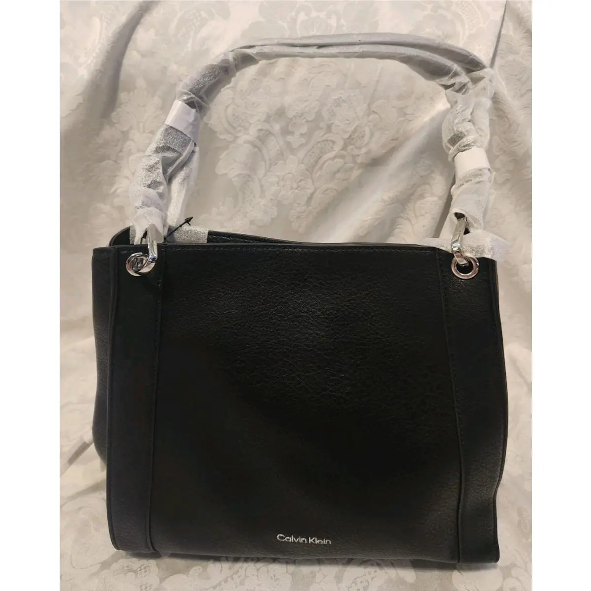 Calvin Klein H1 Jaddy 2 Garnet Black Purse Handbag Leather