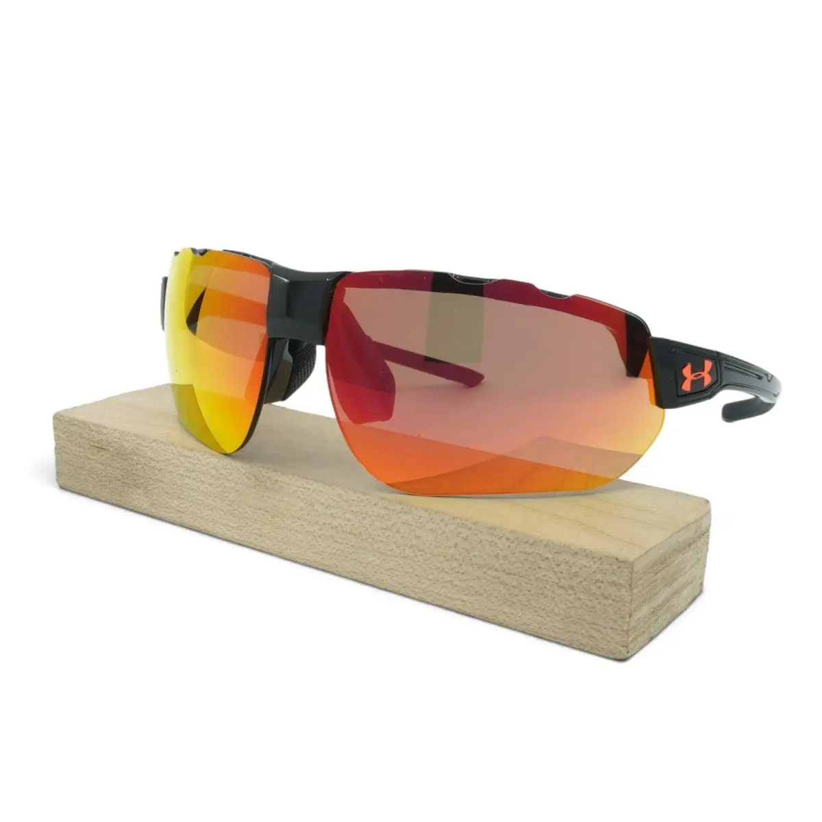 8600132-000153 Mens Under Armour Conquer Sunglasses