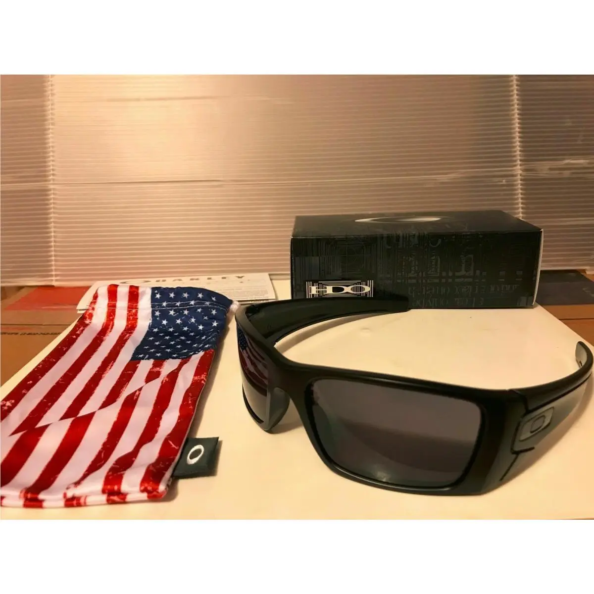 Oakley - Si Fuel Cell - Sunglasses Matte Black / Grey OO9096-29