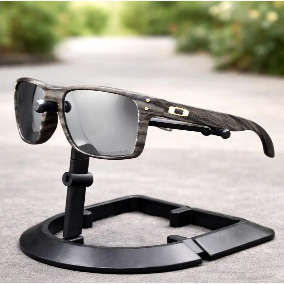 Oakley Holbrook Polarized Sunglasses Wood Grain Frame Silver Mirror Lens UV400