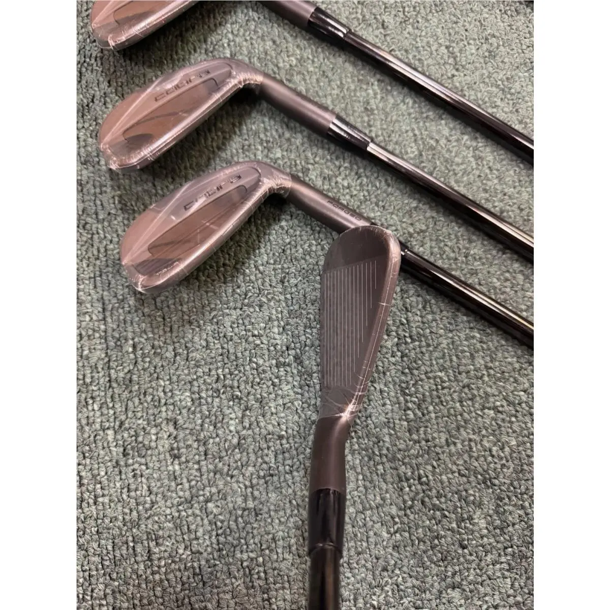 Cobra  - KING Tour - KING Tour - Black, Lie Angle: Black 1