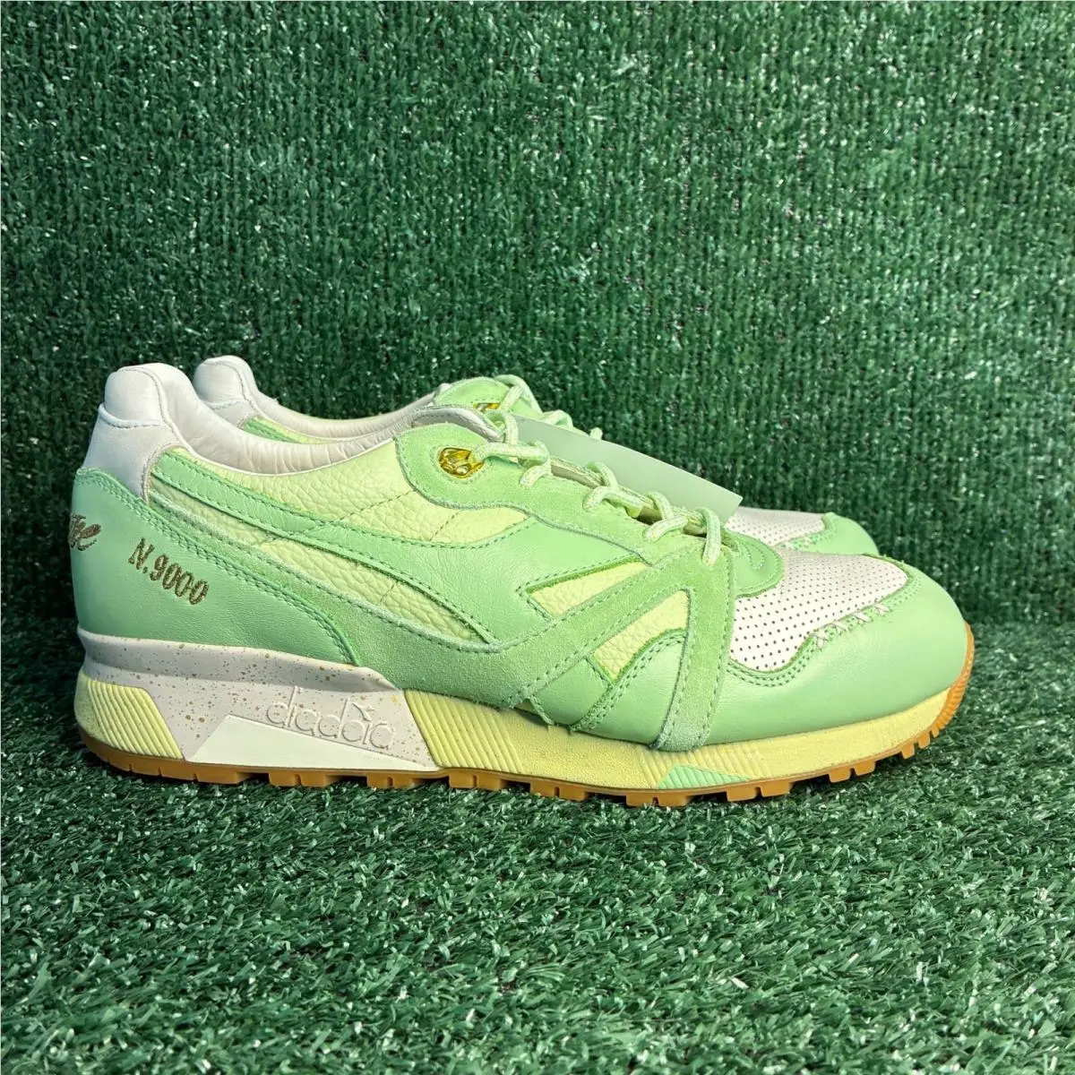 Feature x Diadora N9000 Pistachio Ice Cream Low Top Sneakers Green Mens 9.5