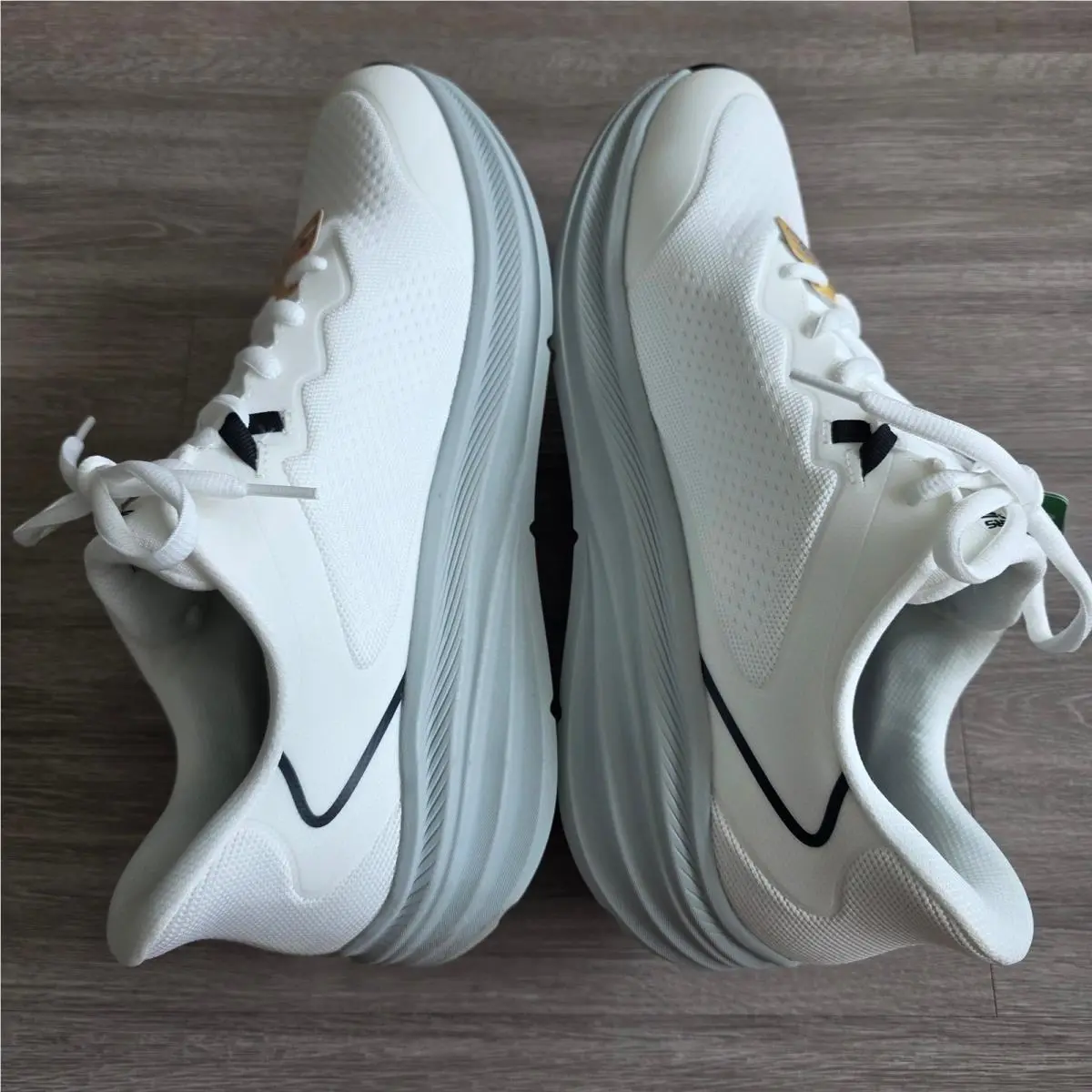 Skechers shoes - Skechers Hands Free Slip-ins Bobs Sport Skillz - White 8