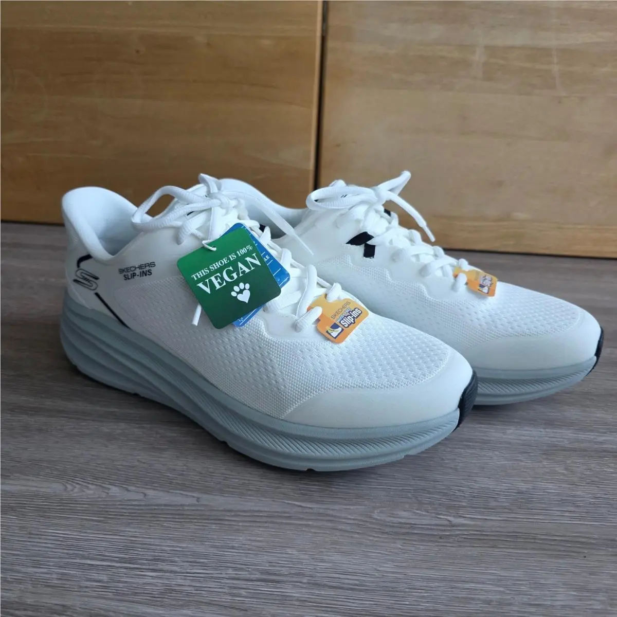 Skechers shoes - Skechers Hands Free Slip-ins Bobs Sport Skillz - White 3