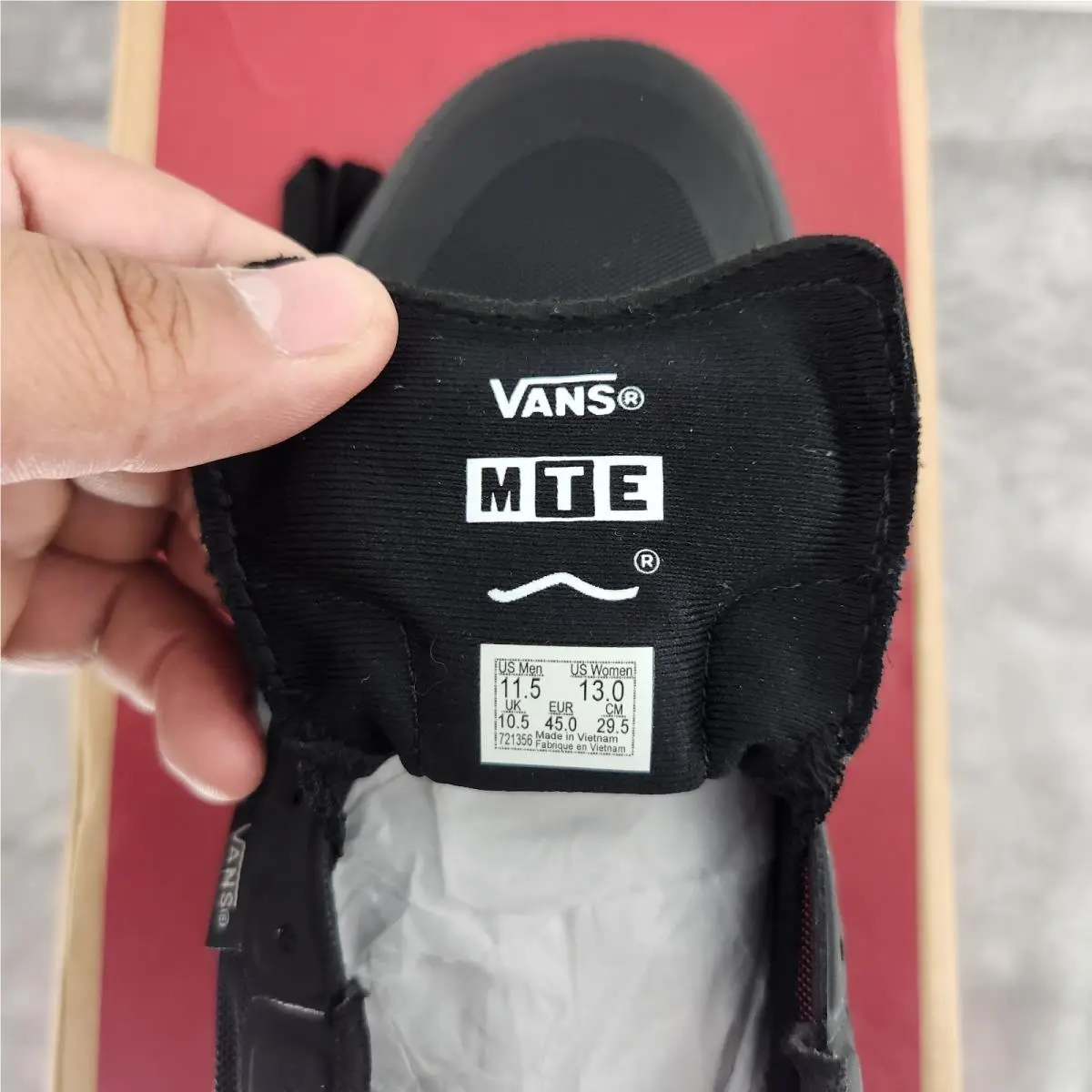 Vans shoes - VANS MTE - MTE - VN000D60BKA - Black 5