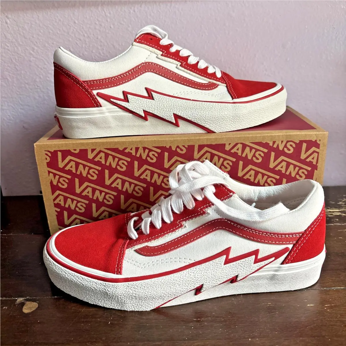 Vans Old Skool Bolts - Size 7.5 M / 9W Red Suede White Canvas
