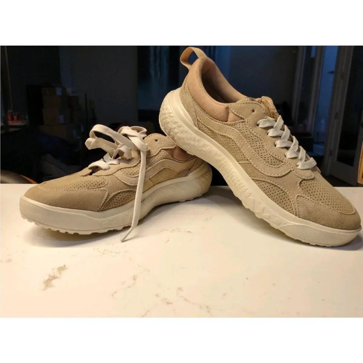 Vans shoes - MTE UltraRange Neo VR3 - MTE UltraRange Neo - VNOOOWESQ7 - SUEDE CORNSTOCK (UPC: 197643253013) 2