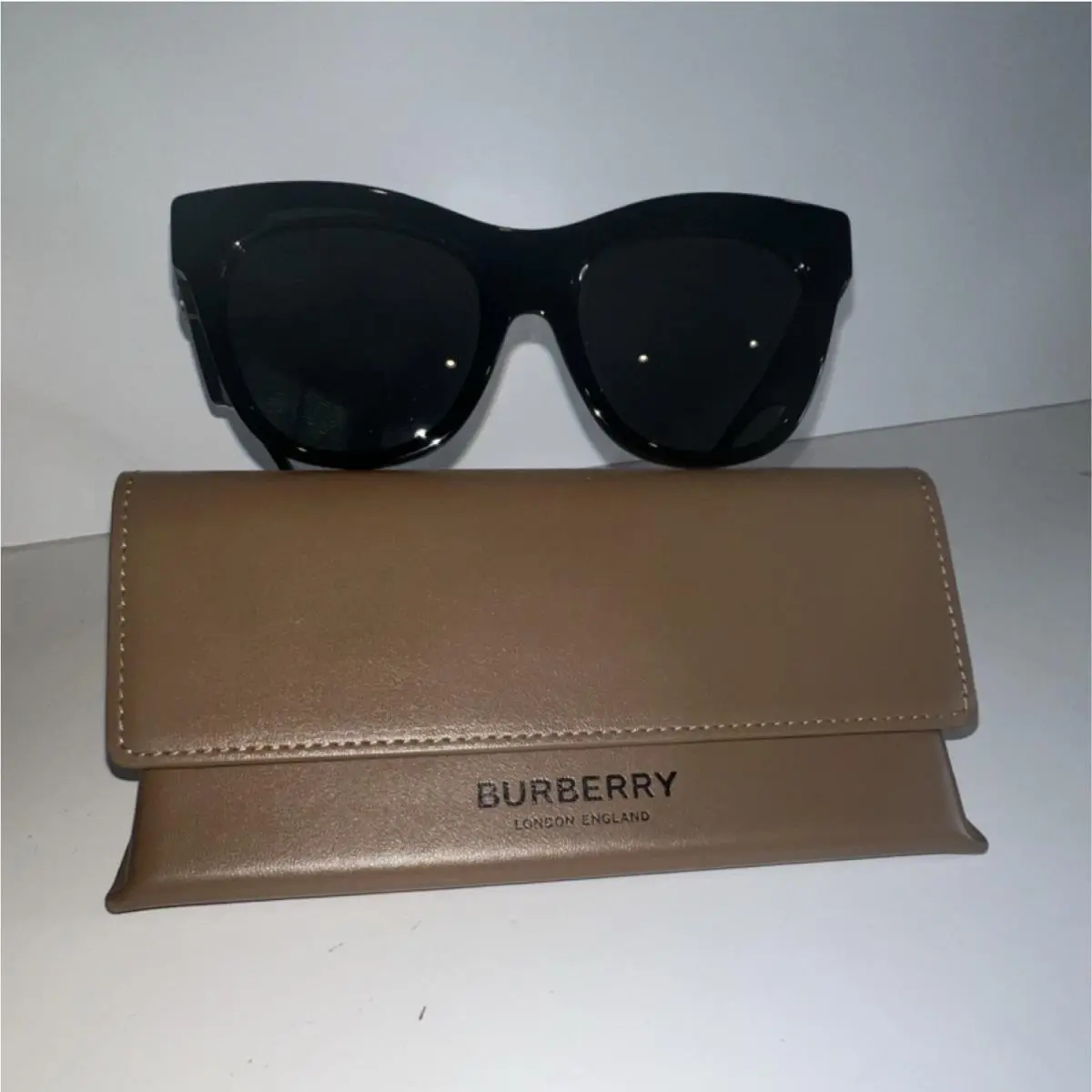 Burberry B 4418 3001/87 Cat Eye Black Sunglasses 54-19 140 Black Lens UV400