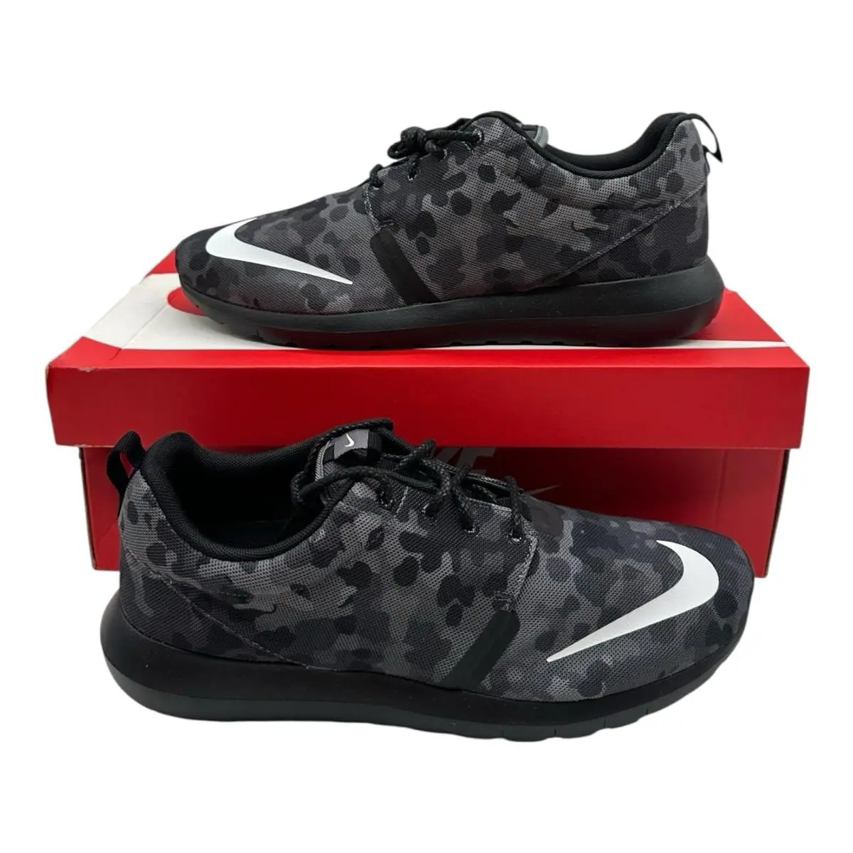 Nike Rosherun NM FB Running Shoes Men Sz 9.5 Dark Grey Camo Sneakers 685196-001