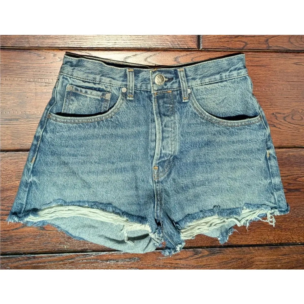 Rag Bone Women`s 2.5 Maya High Rise Shorts Raw Distressed Hem Size 25