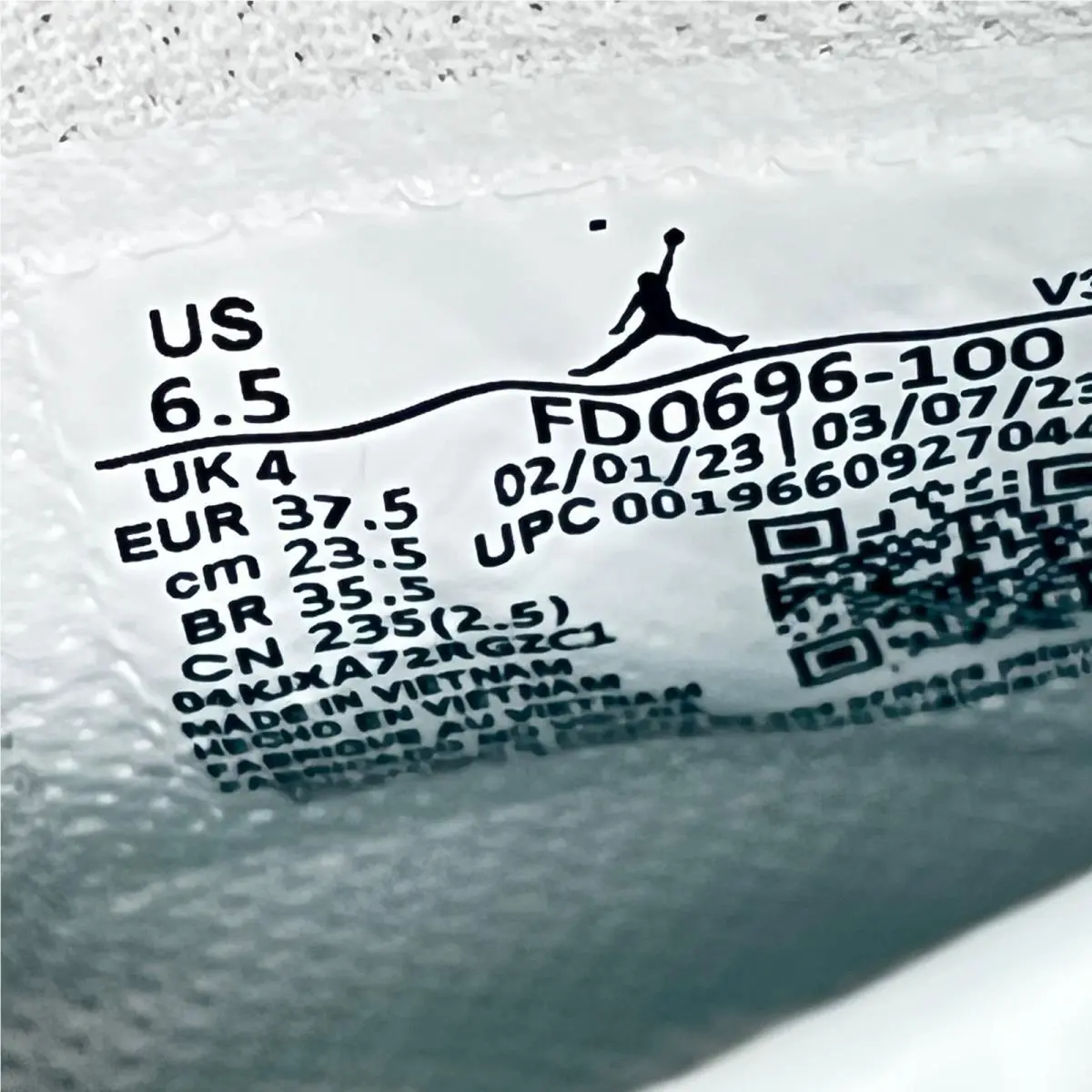 Nike shoes - Air Jordan 1 - Air - White 2