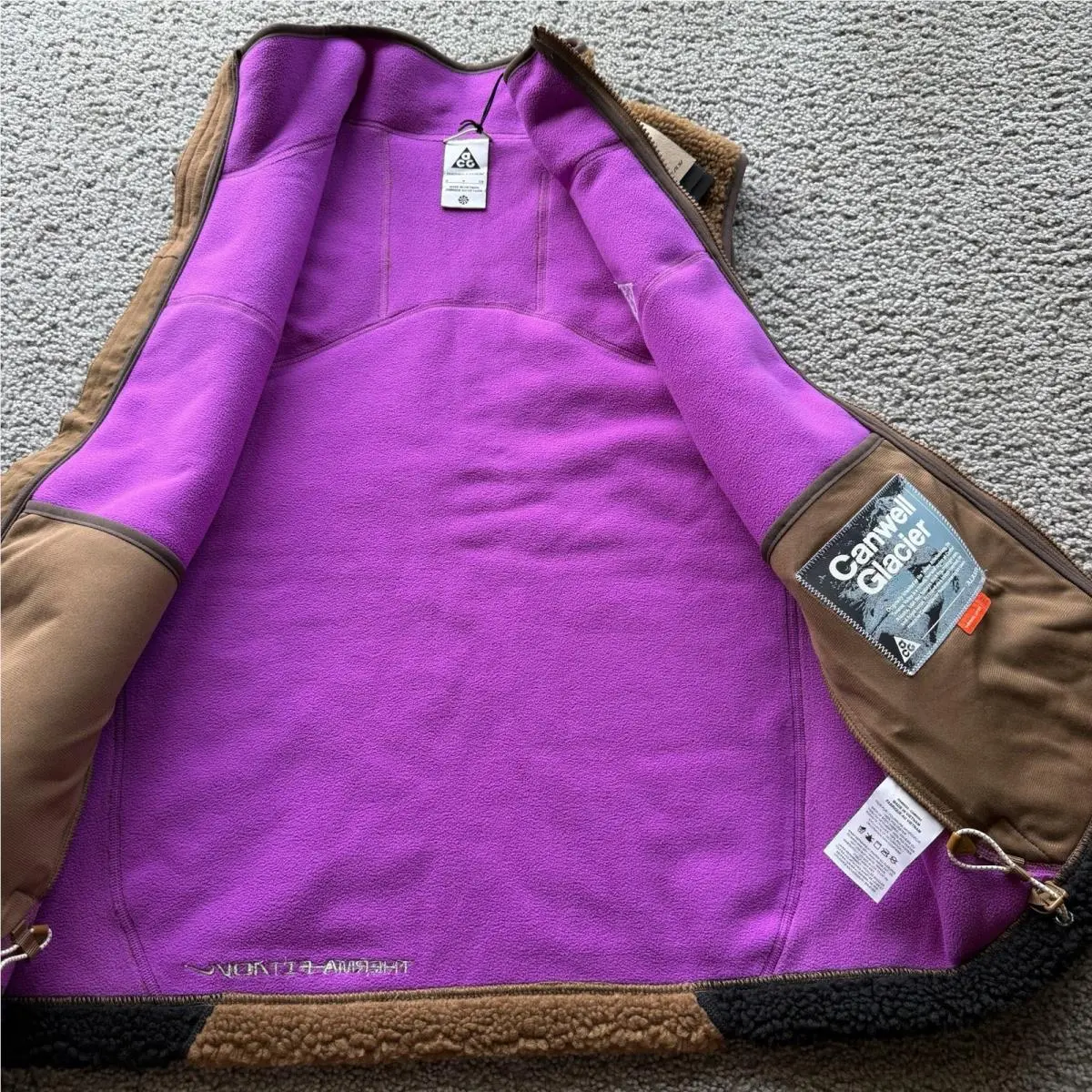 Nike clothing - Brown 8