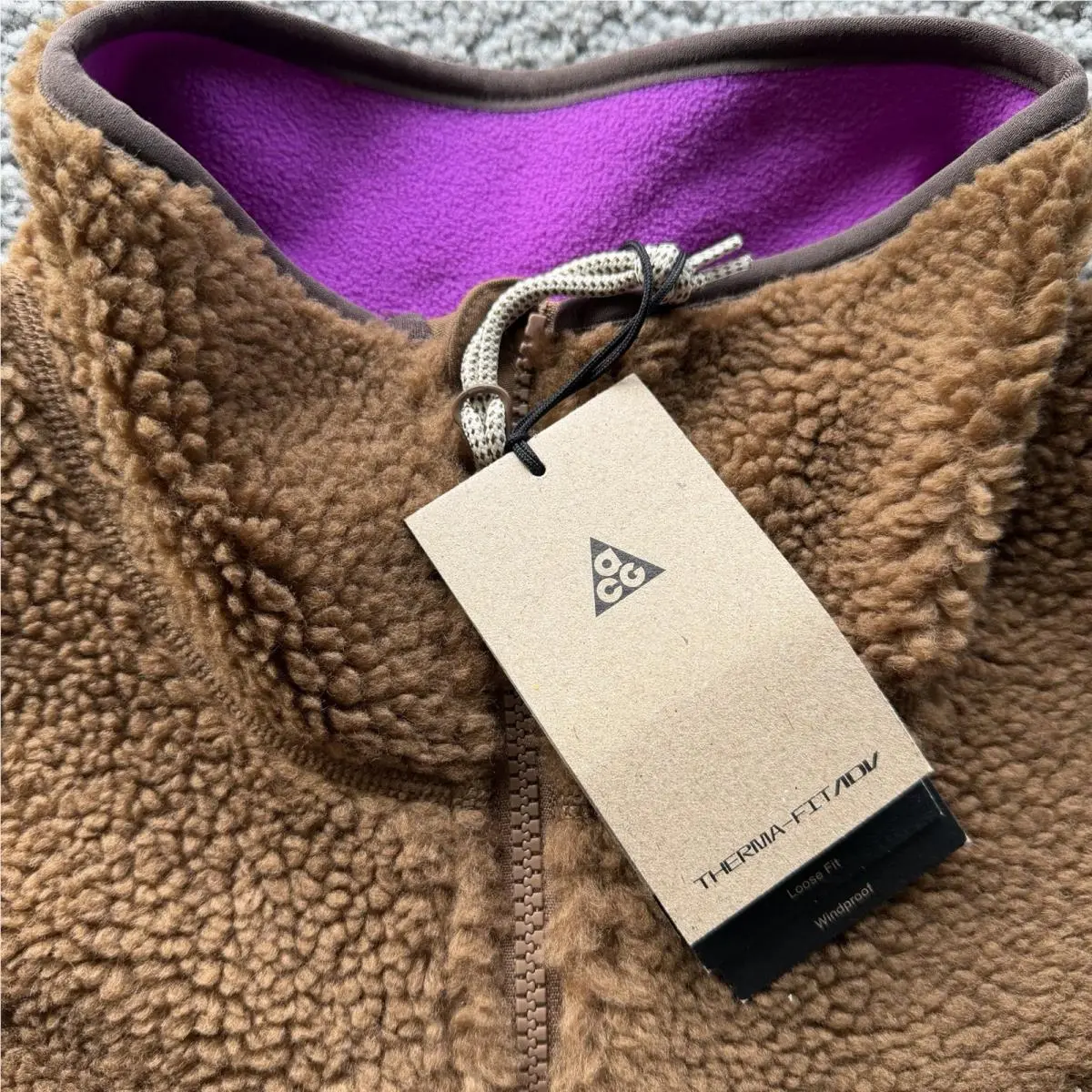 Nike clothing - Brown 1