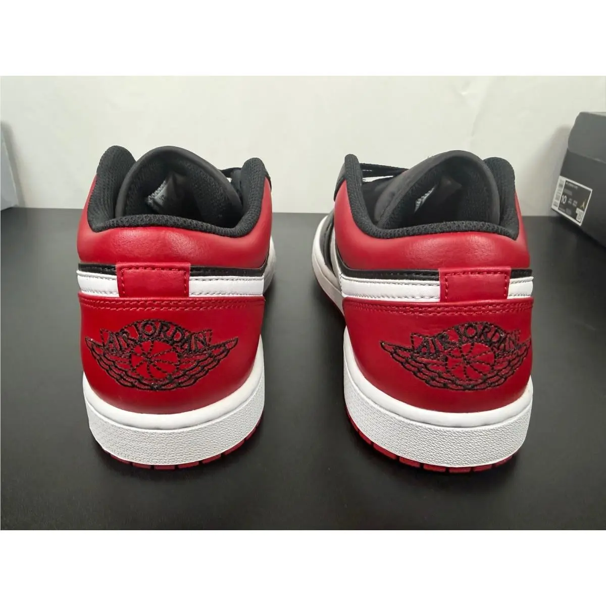 Nike shoes - Jordan 1 Low Bred Toe 2022 - Multicolor 3
