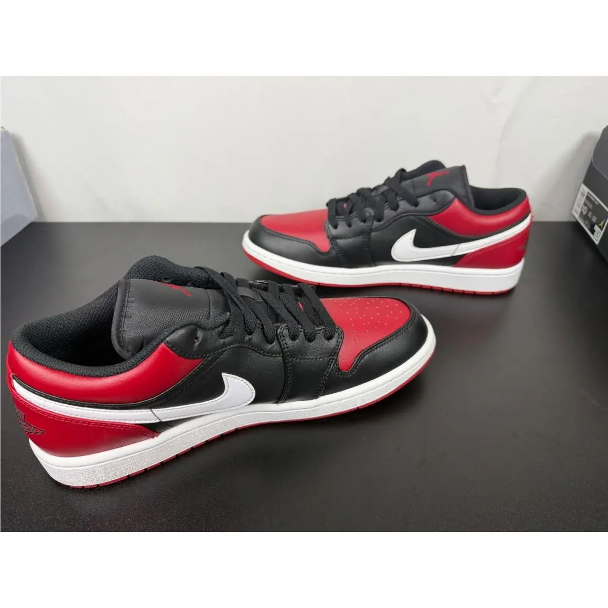 Nike shoes - Jordan 1 Low Bred Toe 2022 - Multicolor 4
