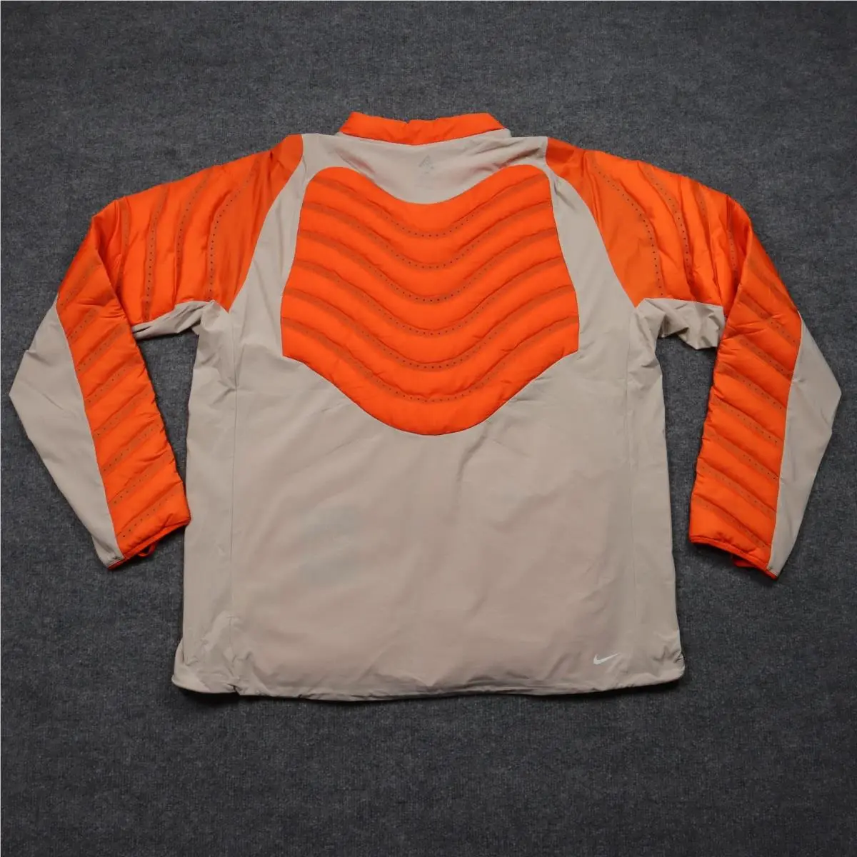 Nike clothing - Nike ACG Therma-FIT Lava Loft - Orange 9