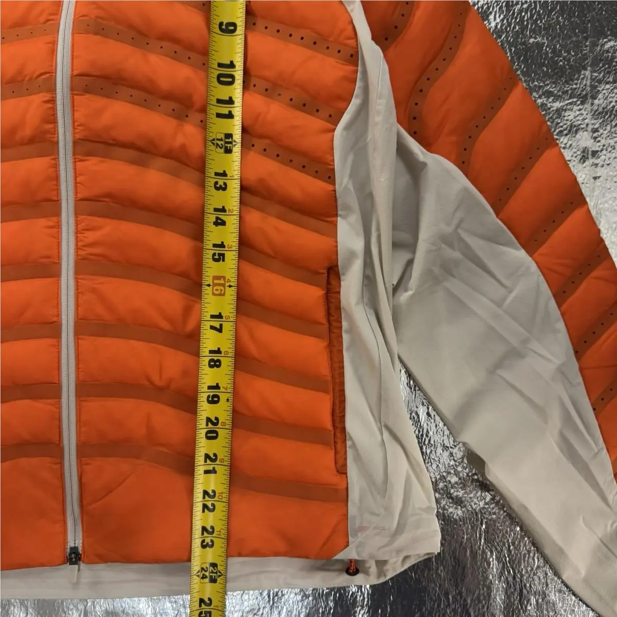 Nike clothing - Orange (UPC: 0198488839547) 6