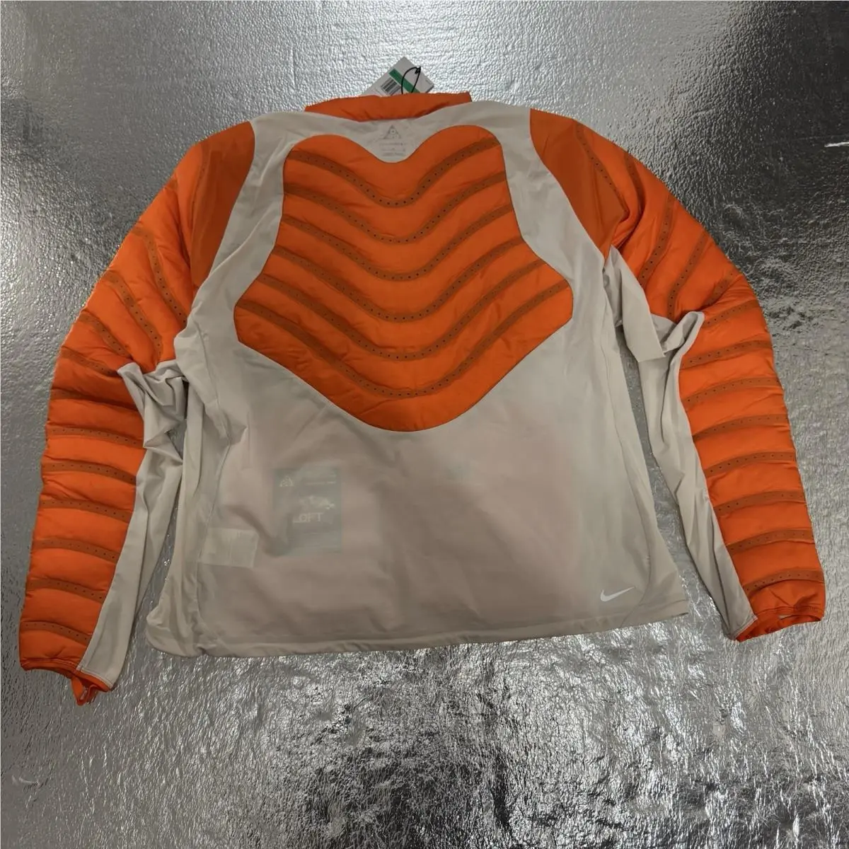 Nike clothing - Orange (UPC: 0198488839547) 7