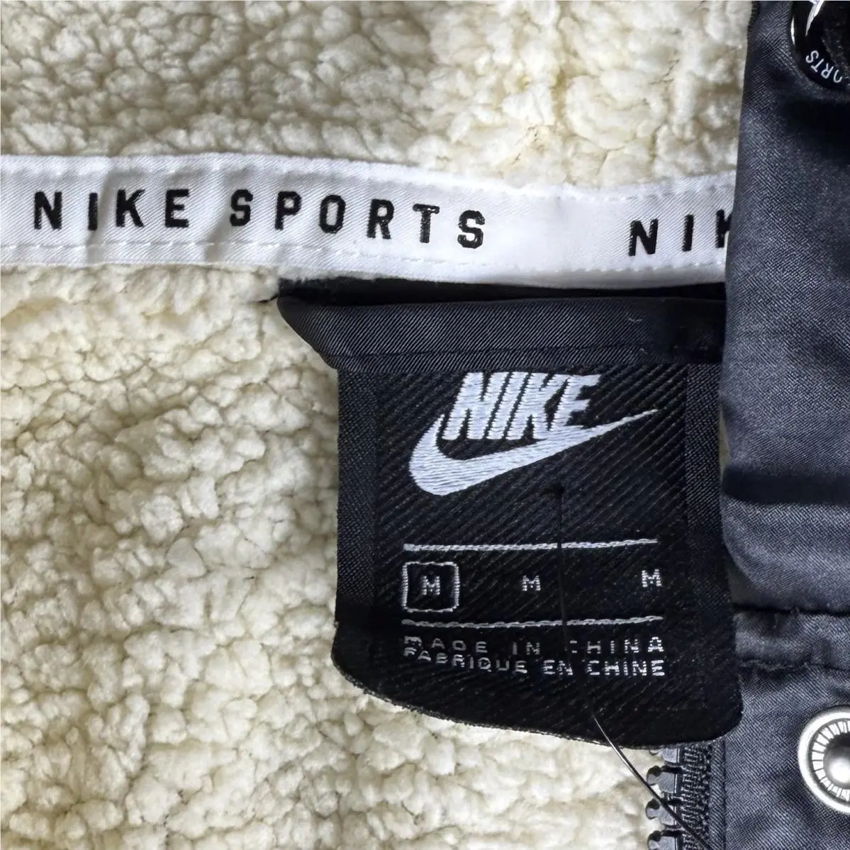 Nike clothing - Black/Muslin/White 6