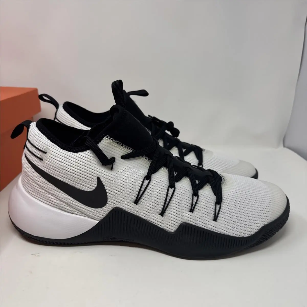 Nike shoes - Nike Hypershift - Hypershift - 844387-100 - White (UPC: 886550030601) 2