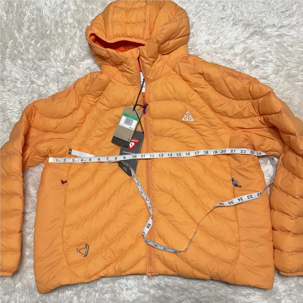 Nike clothing - Orange (UPC: 0198482024239) 5