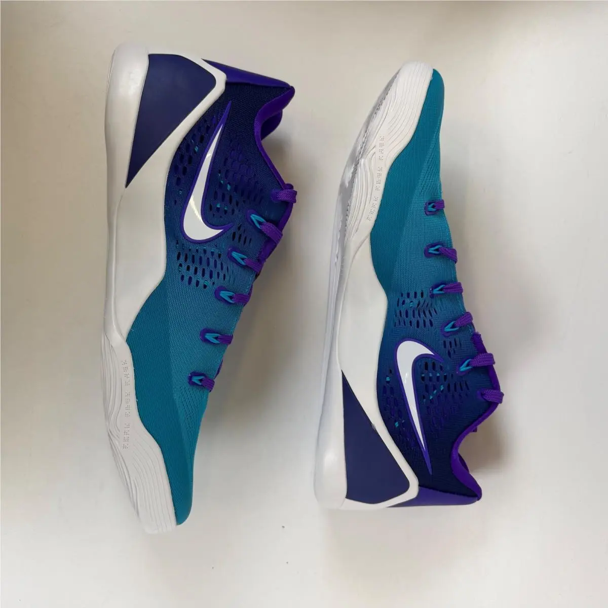 Nike shoes - Nike Kobe 9 Elite Low EM Protro Hornets - Purple 1