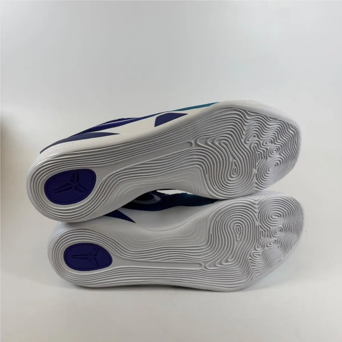 Nike shoes - Nike Kobe 9 Elite Low EM Protro Hornets - Purple 4