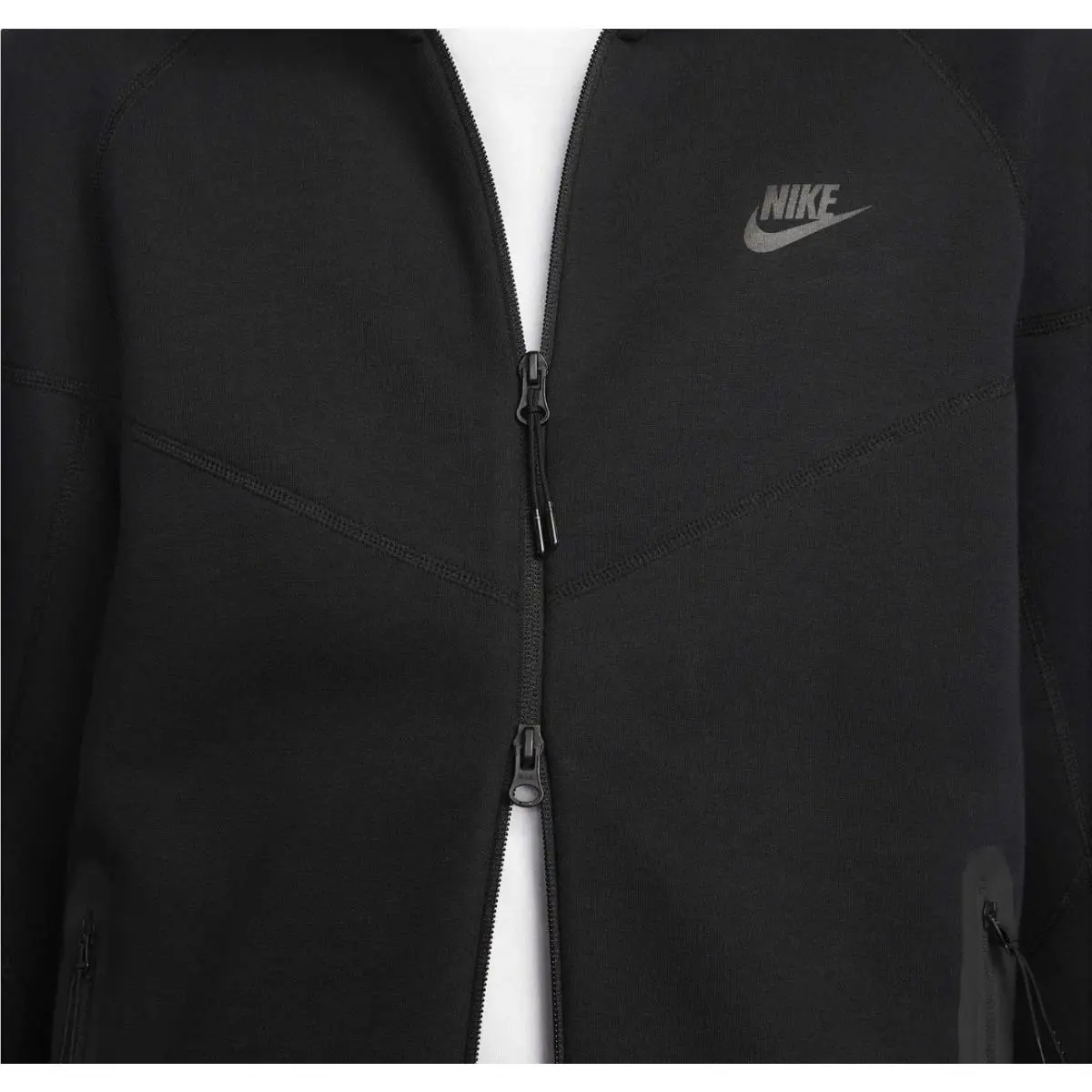 Nike clothing - Black (UPC: 0196607413128) 2